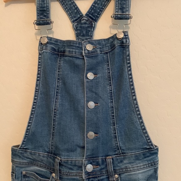 SKY & SPARROW SIZE SMALL VERY CUTE WORN LOOK OVERALLS - Picture 5 of 9